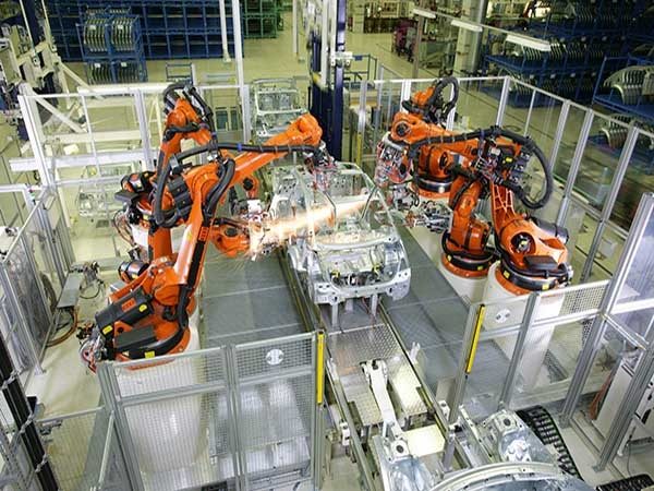 What is the power of a handheld laser welding machine to achieve efficient welding?