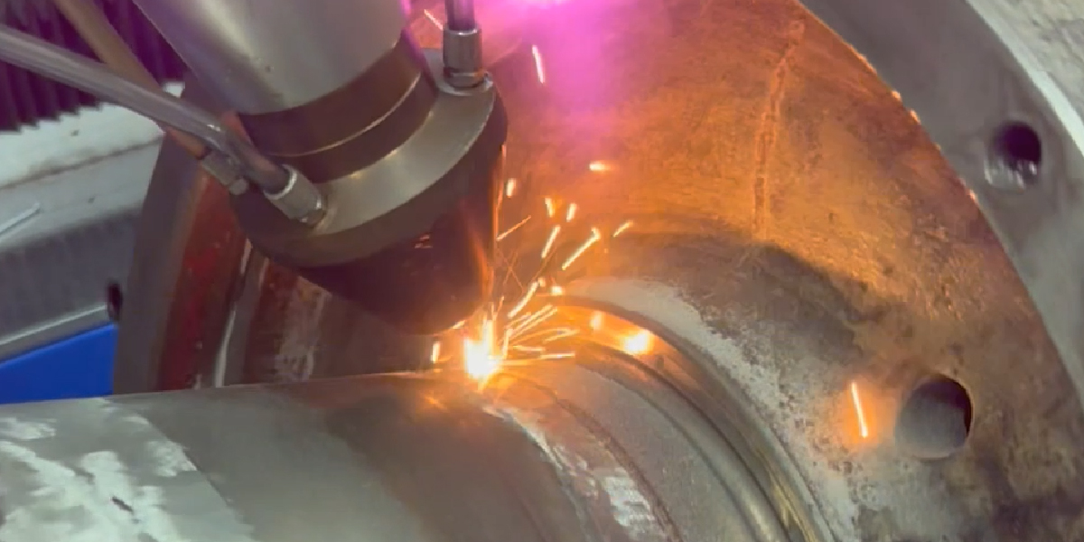 Laser repair of large molds laser cladding machine_howweld